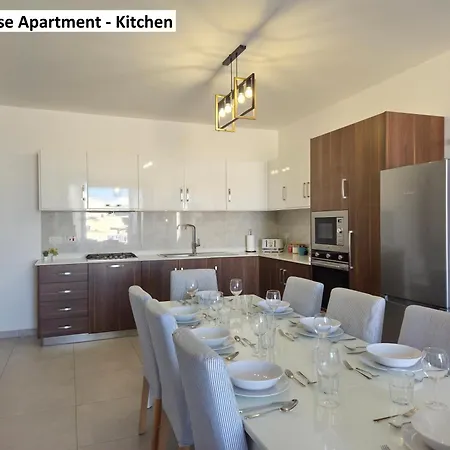 Blue Sky Apartments L-Imgarr Exterior photo